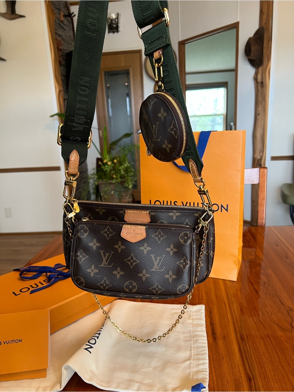 Louis Vuitton Multi Pochette Accessoires Monogram Crossbody Bag Khaki Strap - Picture 15 of 17